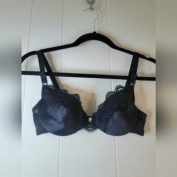 Vintage Maidenform Chantilly Black Lace 34B Black Bra - Picture 2 of 10